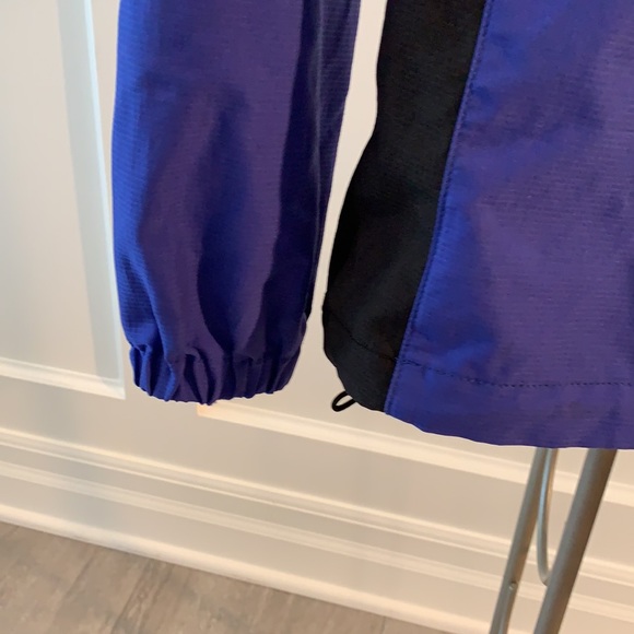 MEC Water Resistant Jacket Size M - Picture 5 of 8